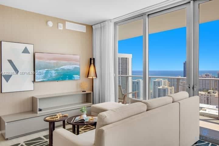 4010 Ocean Dr 4
