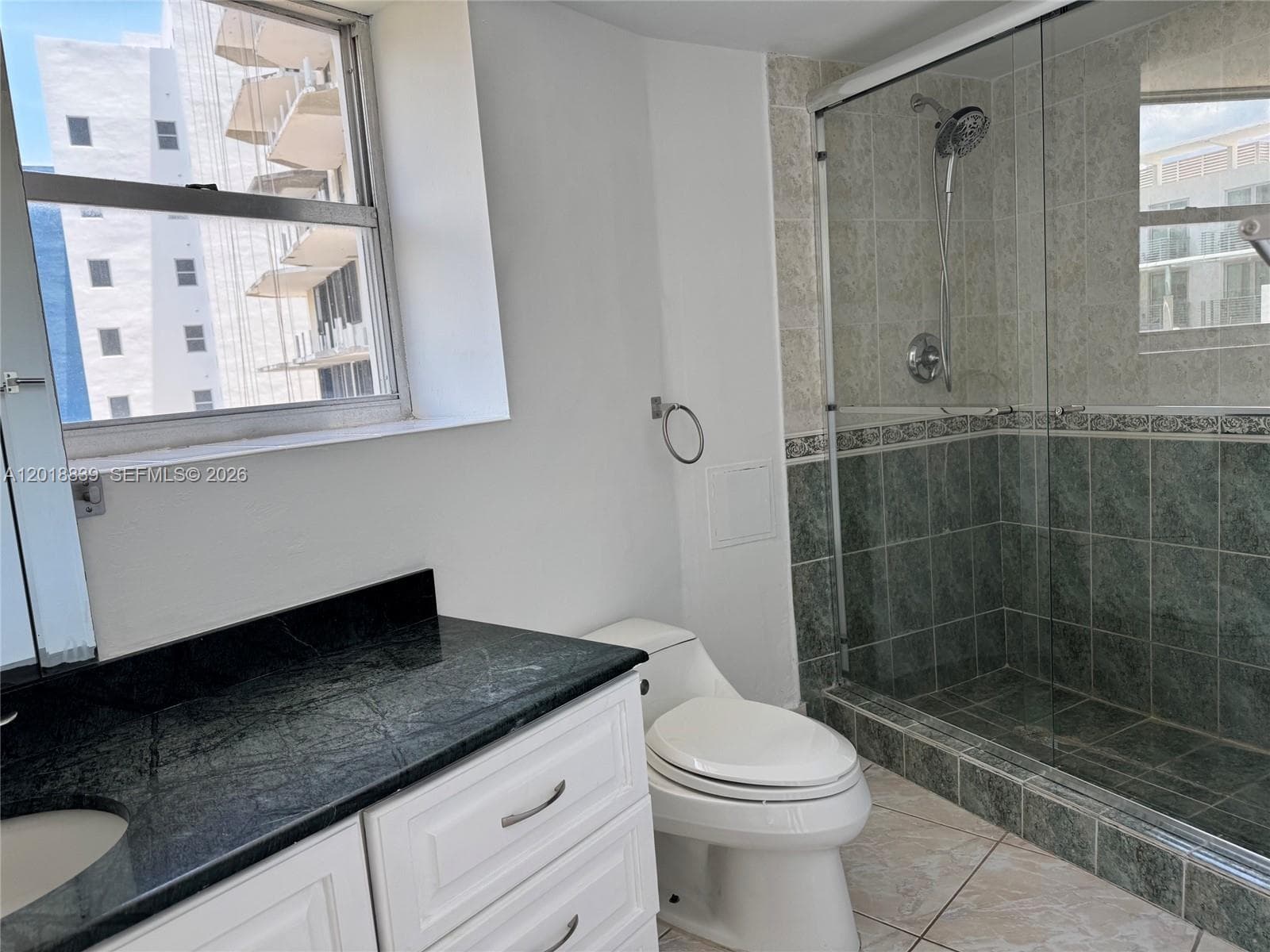 6039 COLLINS AV 537 photo 15