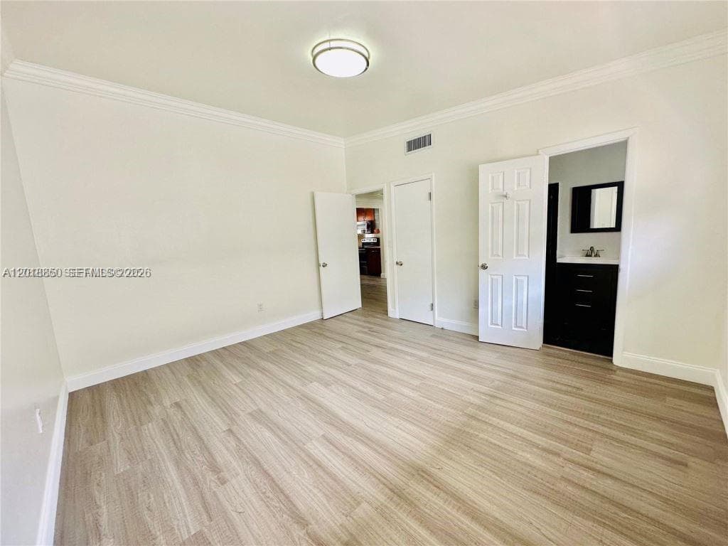 3751 NE 170th St 2 photo 6