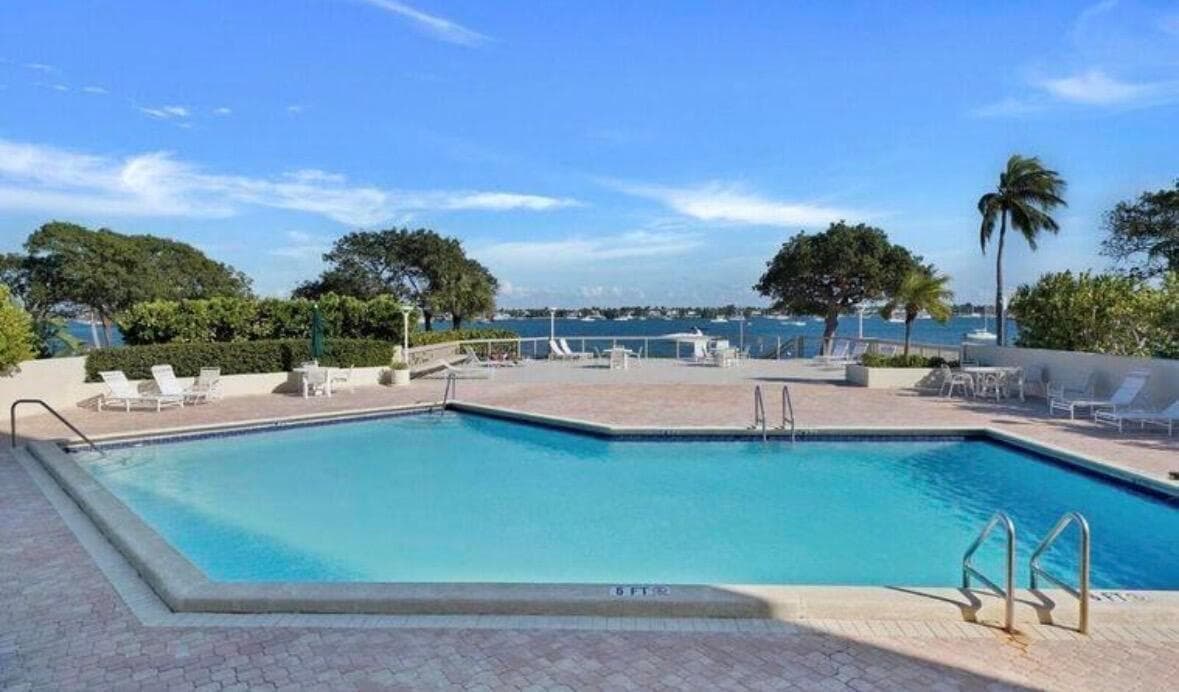 5600 N Flagler Drive 1502 photo 24