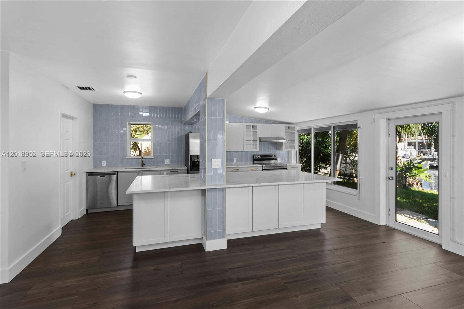 917 Mandarin Isle photo 10