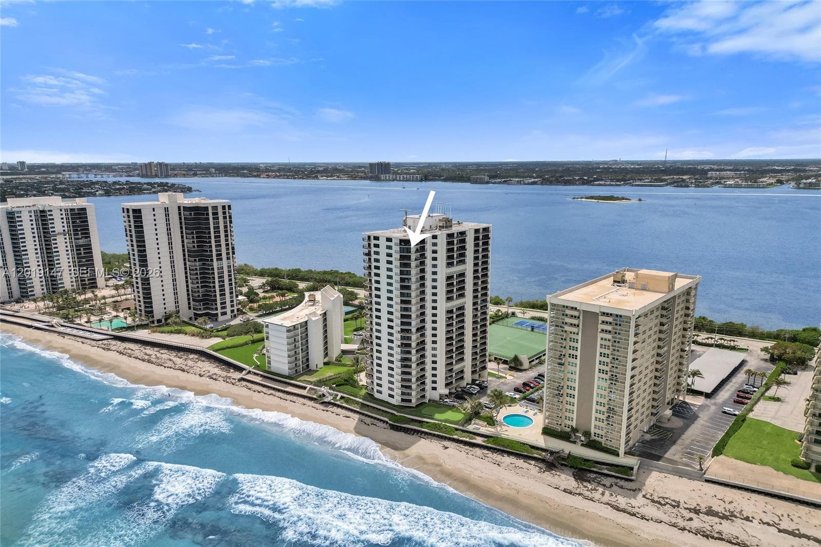 5420 Ocean Dr 3