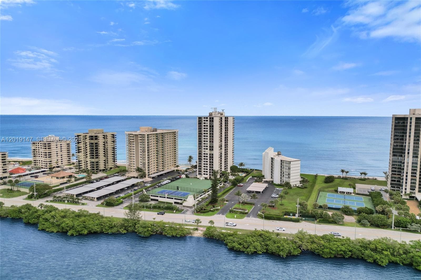 5420 Ocean Dr 5