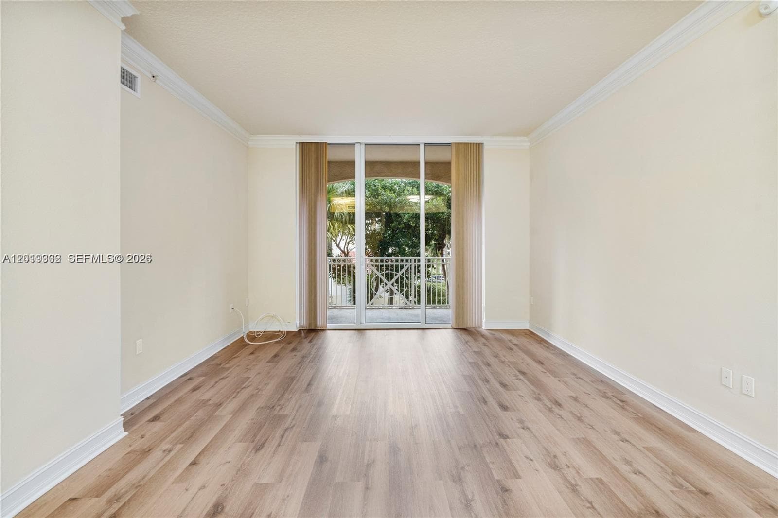 3001 NE 185th St 219 photo 13