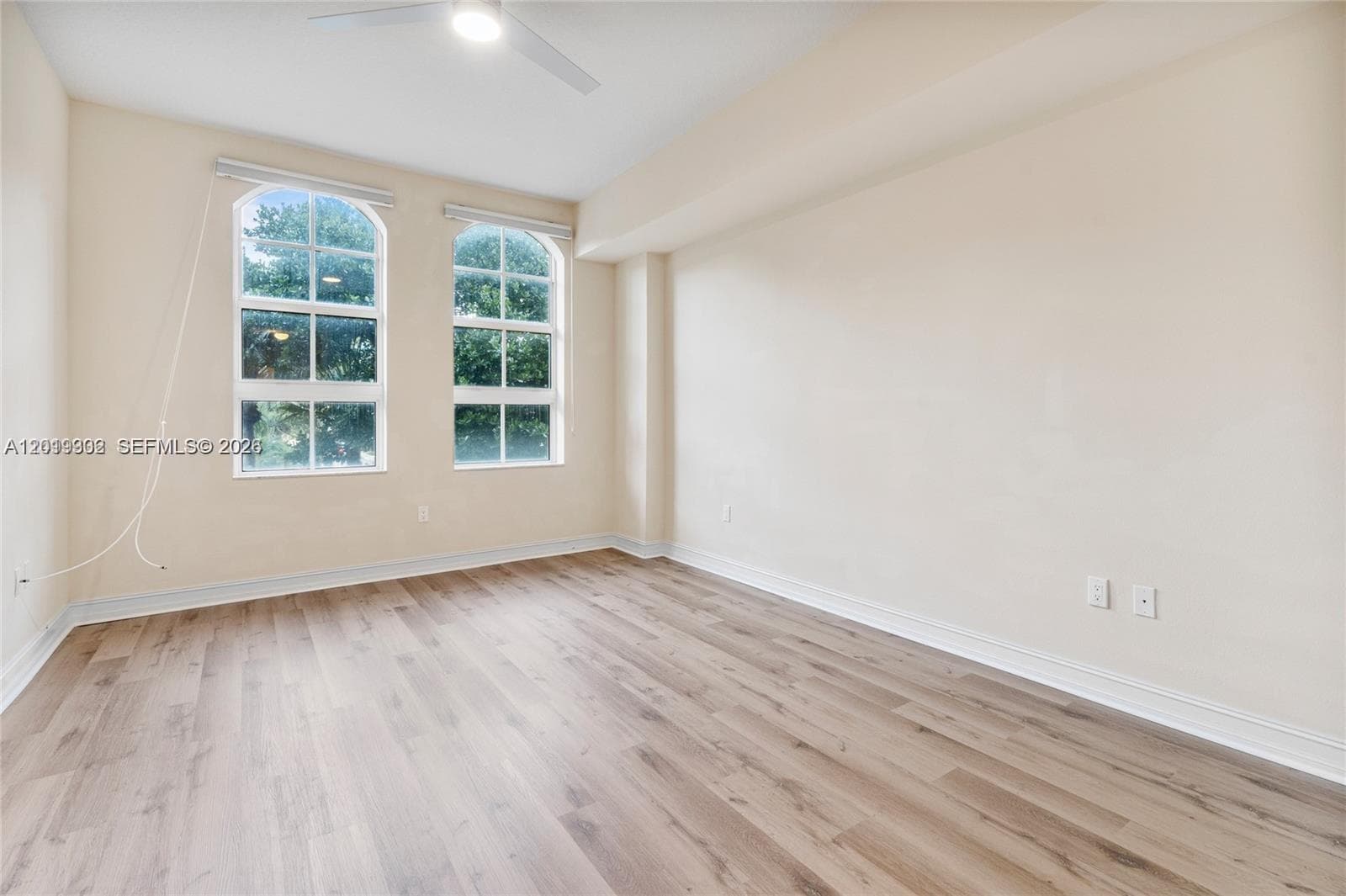 3001 NE 185th St 219 photo 1