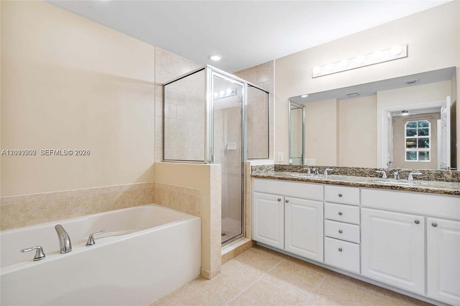 3001 NE 185th St 219 photo 10