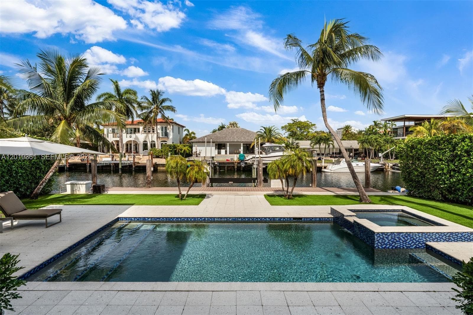 13040 Bayshore Dr 2