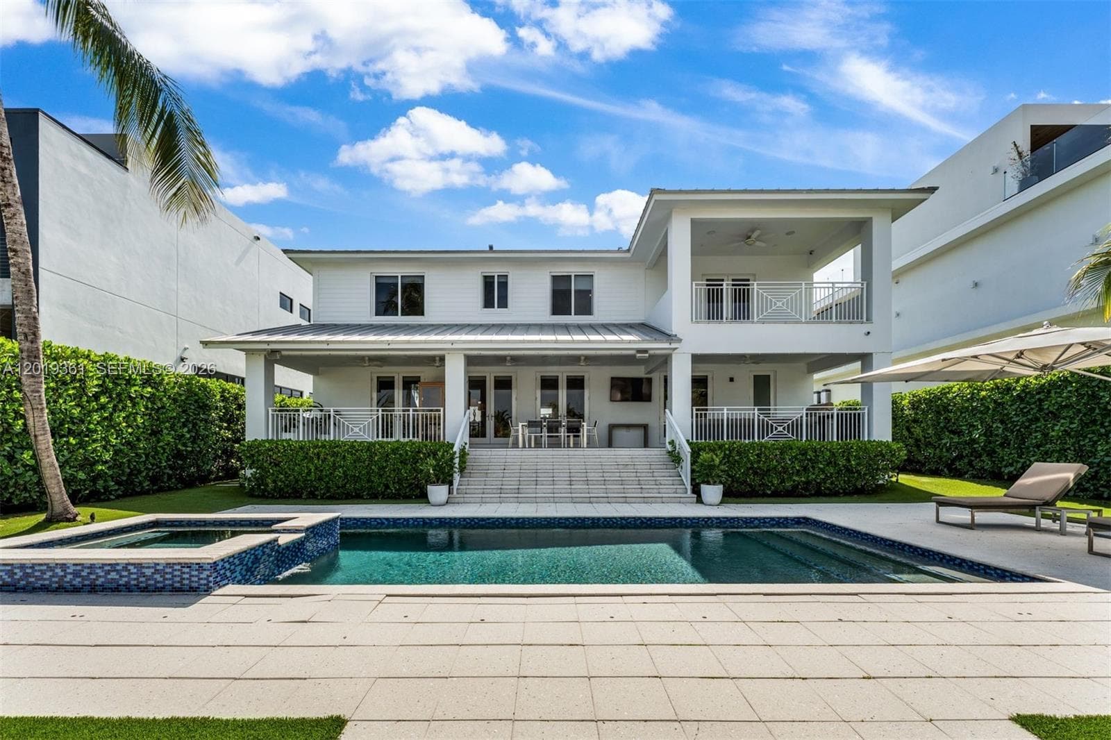 13040 Bayshore Dr 3