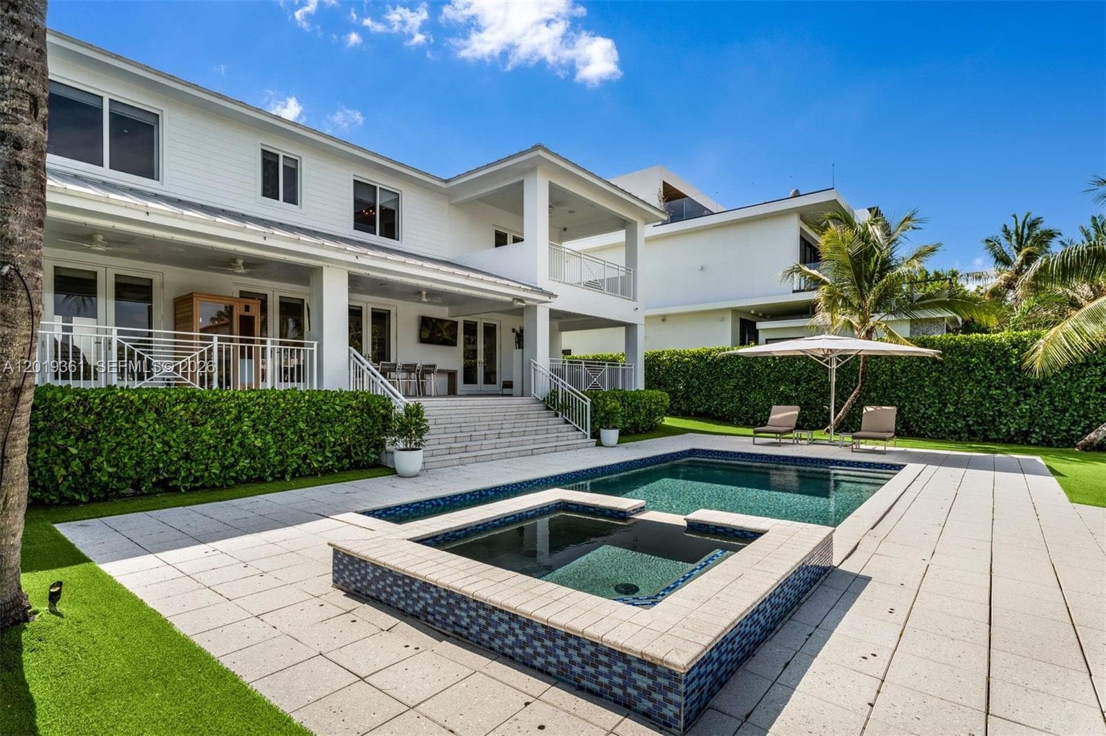 13040 Bayshore Dr 4