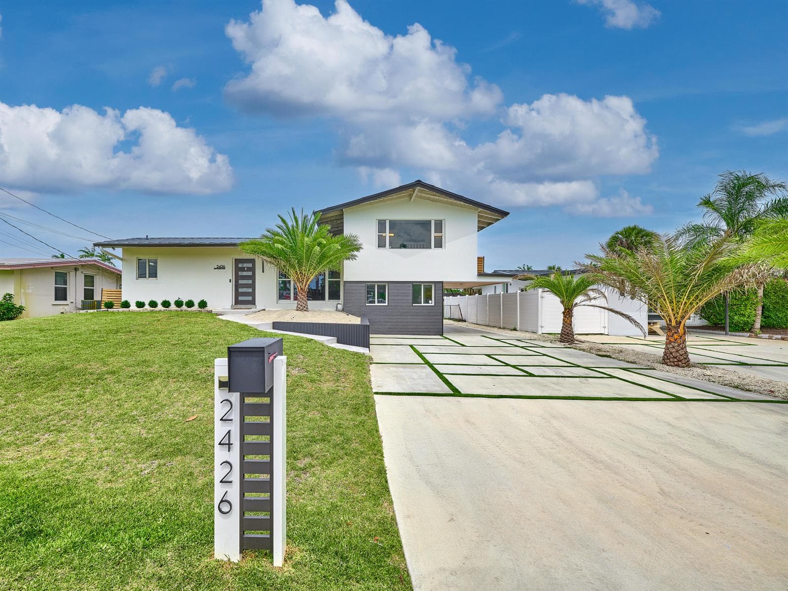 2426 Key Largo Lane 2