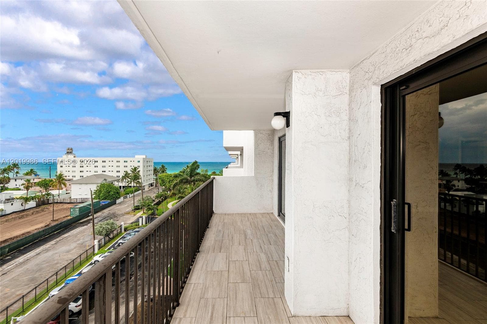 1201 S Ocean Dr 610N photo 2