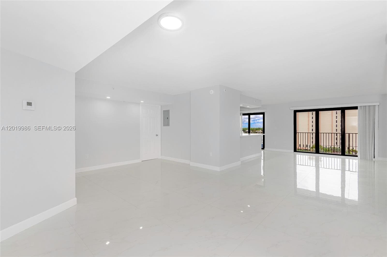 1201 S Ocean Dr 610N photo 5
