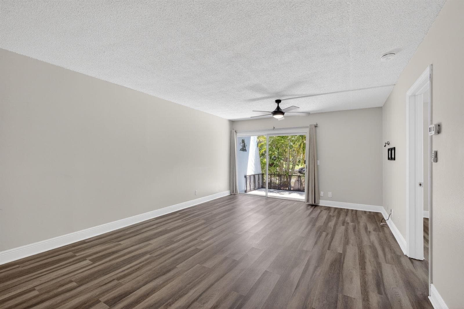 725 Hummingbird Way #109 4
