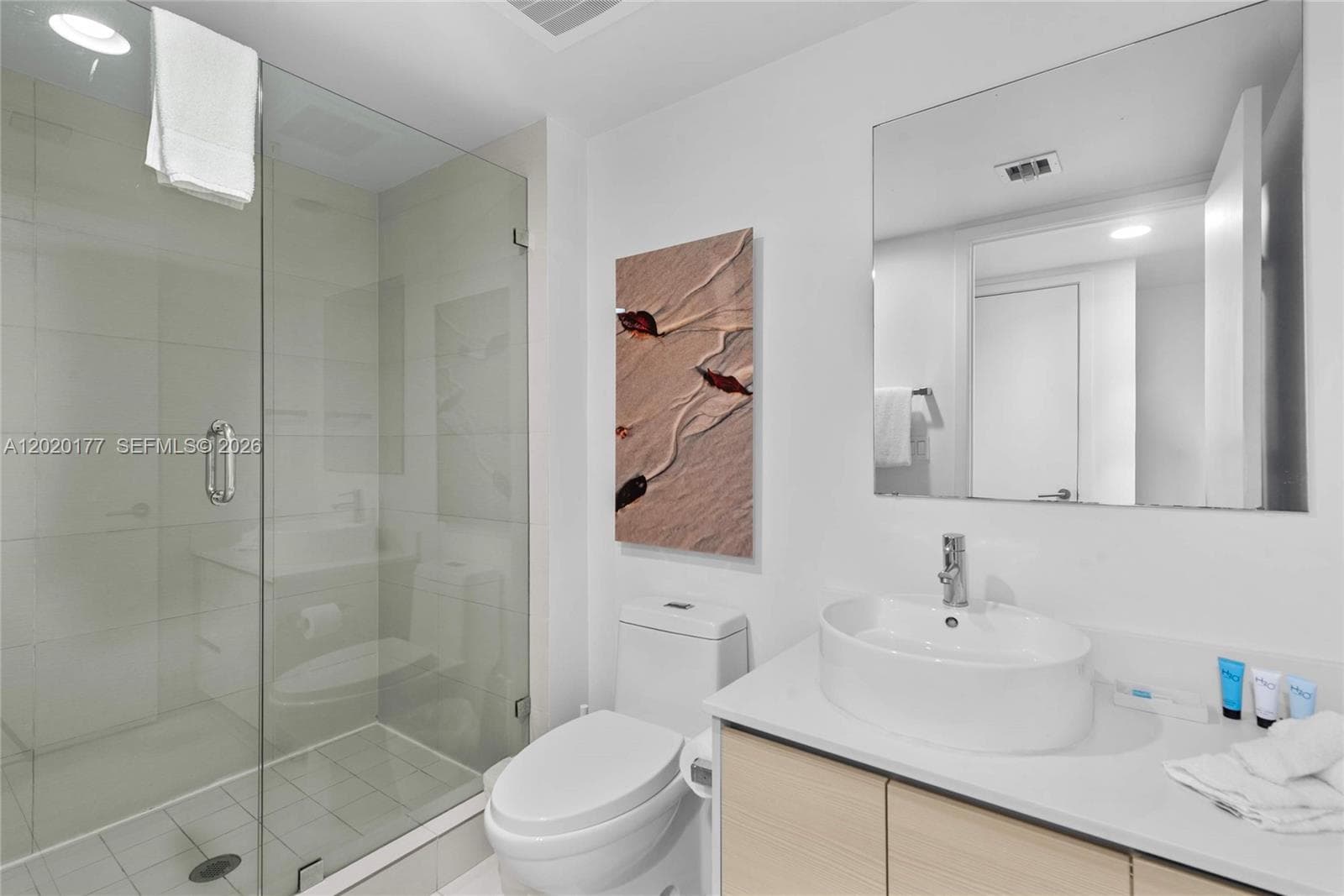 2602 E Hallandale Beach Blvd R2604 photo 21