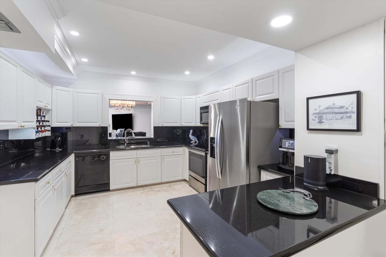 1035 S Federal Highway #211 5