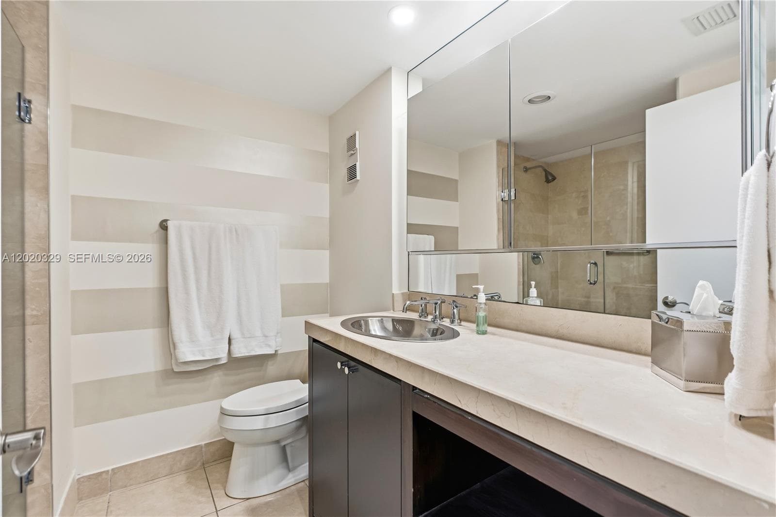 20281 E Country Club Dr 2101 photo 14