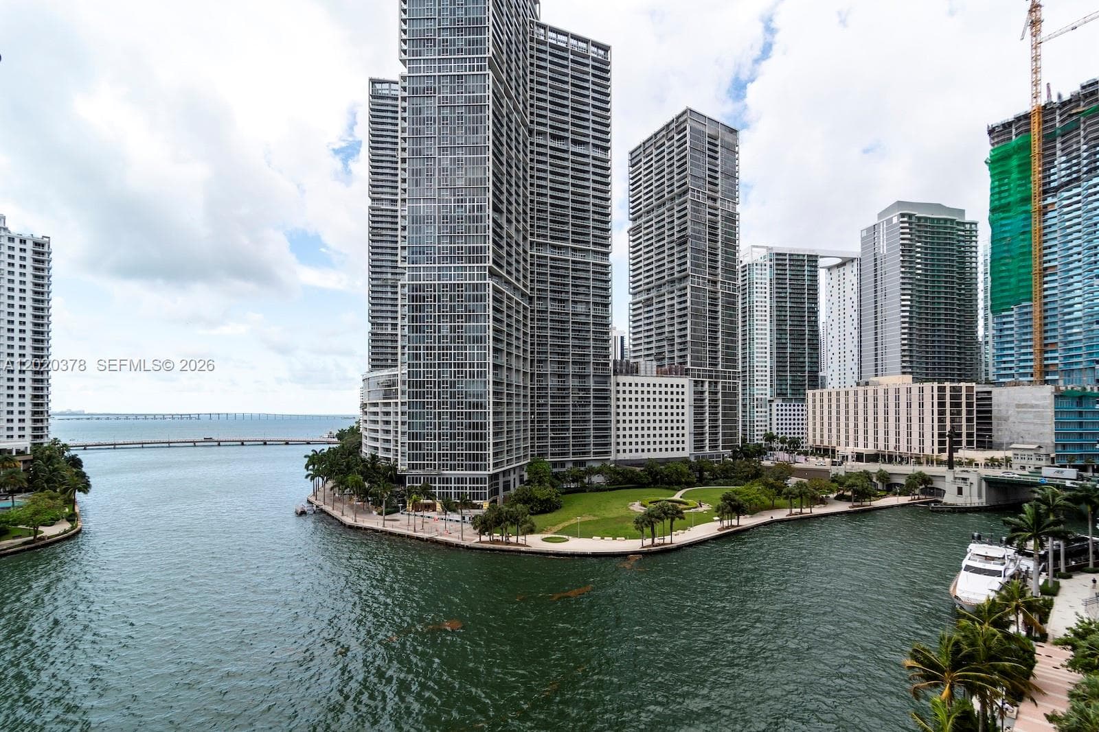 300 Biscayne Boulevard Way #802E 5