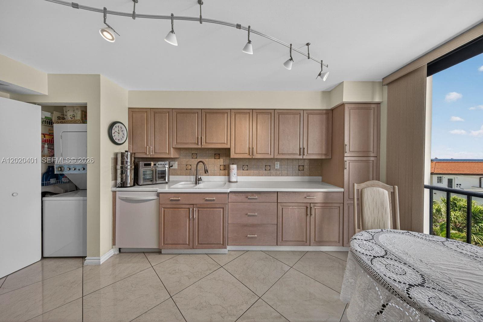1901 N Ocean Blvd 4D photo 12
