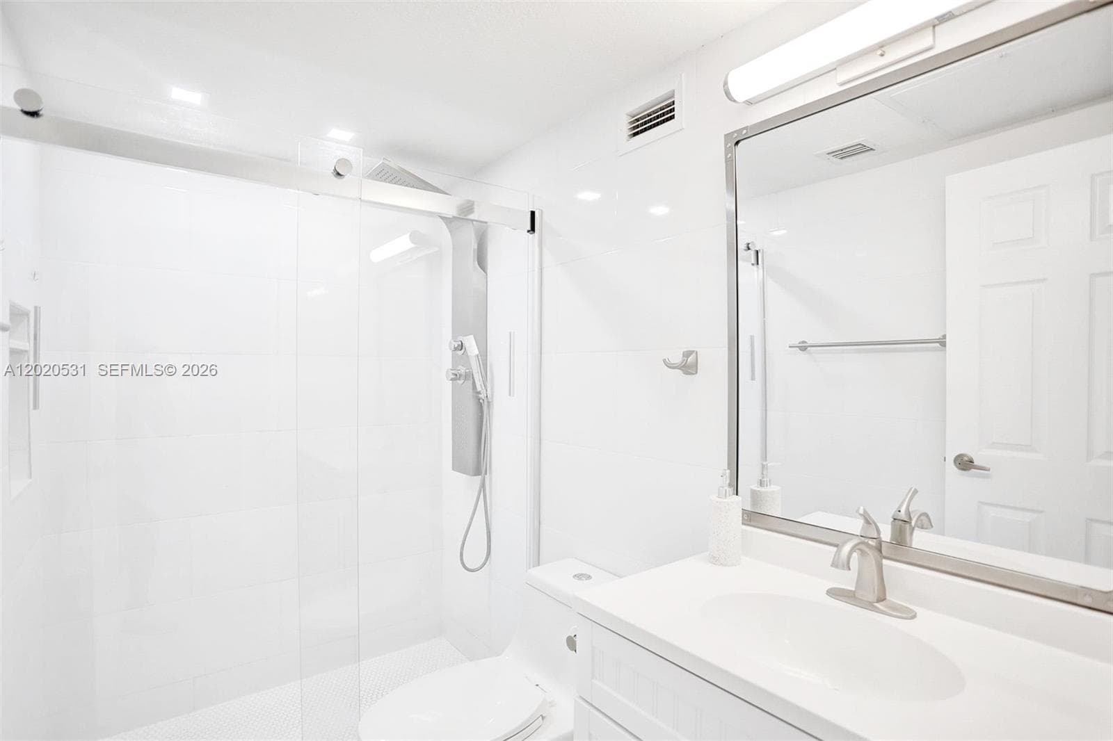 2501 S Ocean Dr 339 (Available Oct 19) photo 3