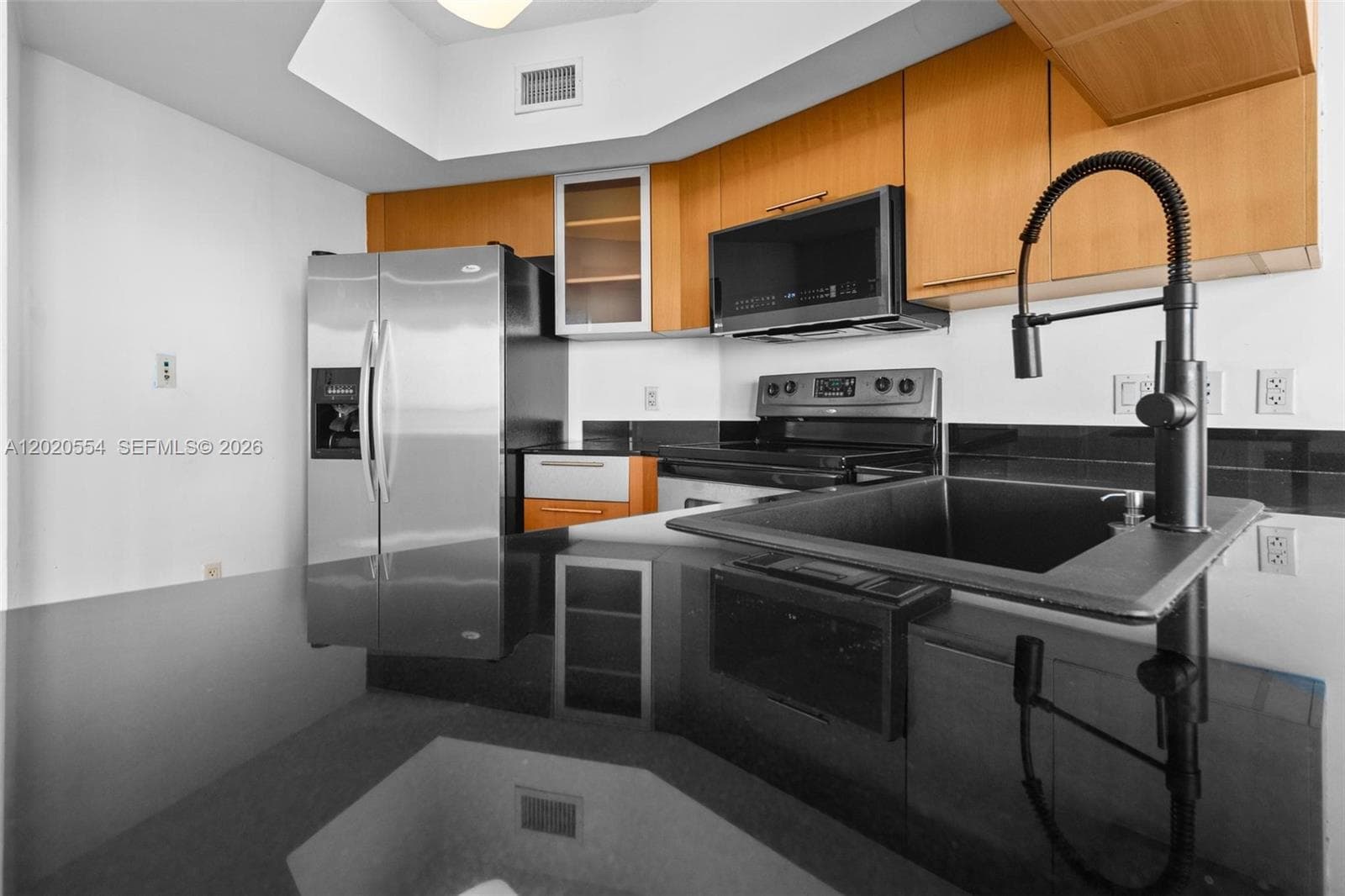 1750 N Bayshore Dr 4901 photo 6