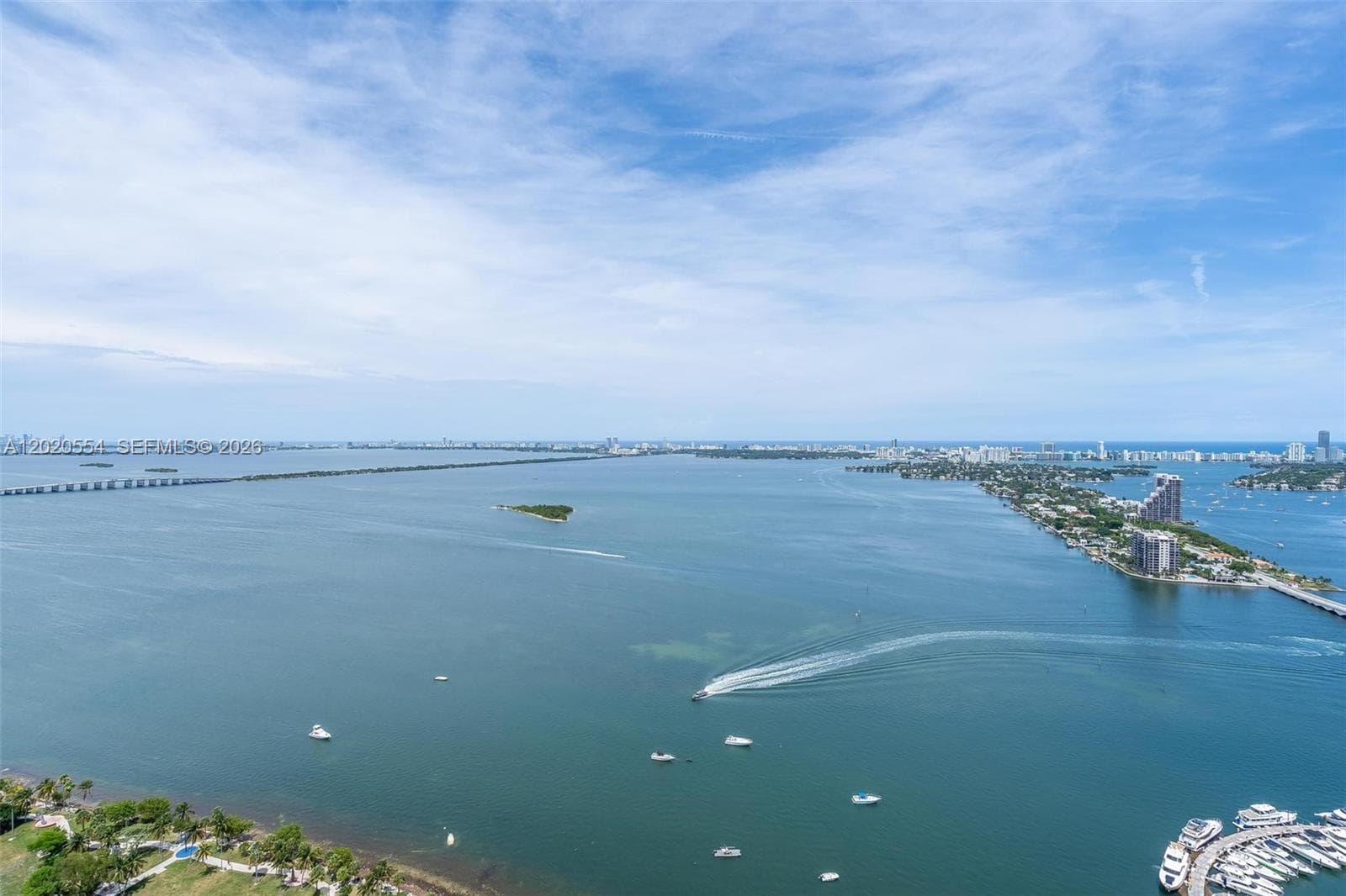 1750 N Bayshore Dr 4901 photo 16