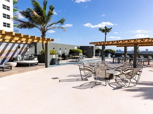 1750 N Bayshore Dr 4901 photo 24