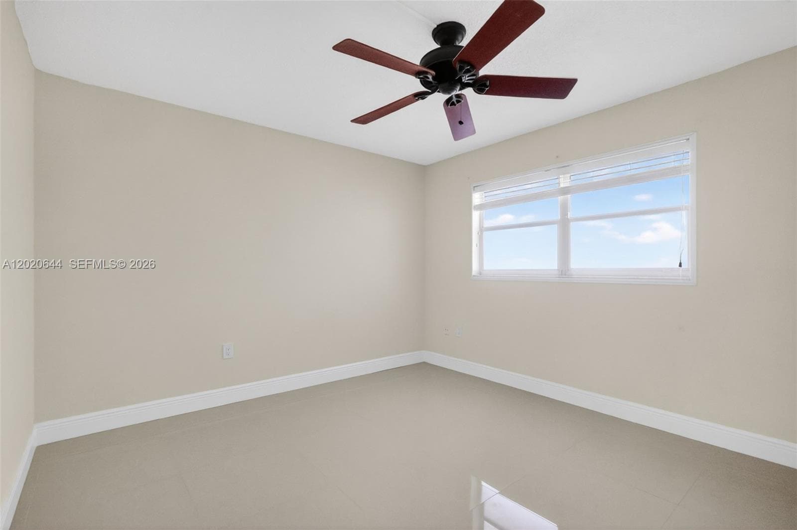 3550 NE 169th St 407 photo 24