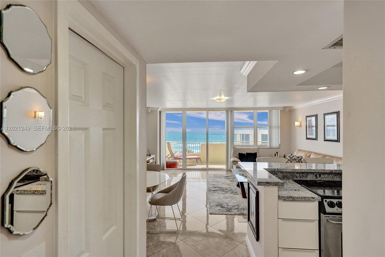 3180 S Ocean Dr 415 photo 1