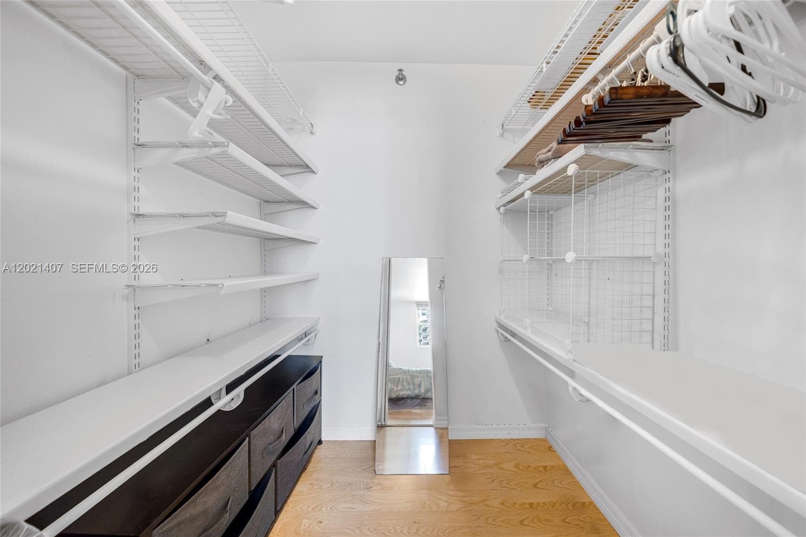 5880 Collins Ave 1007 photo 18