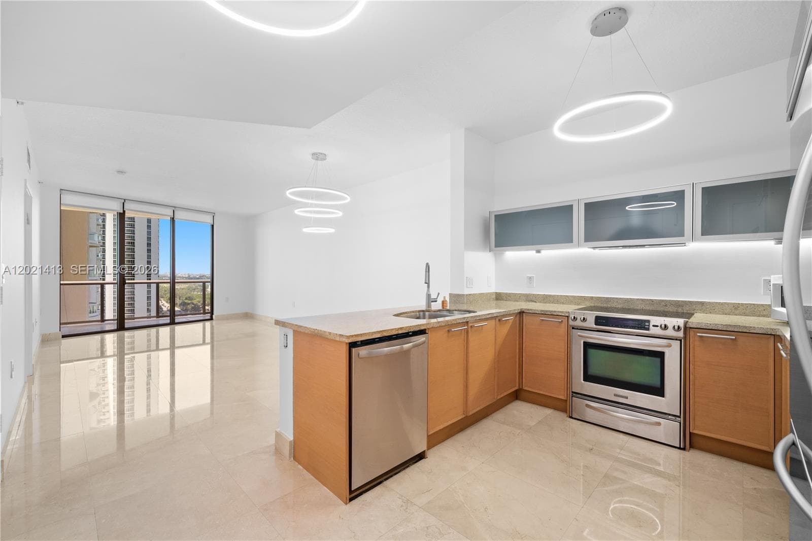 16275 Collins Ave 1703 photo 10