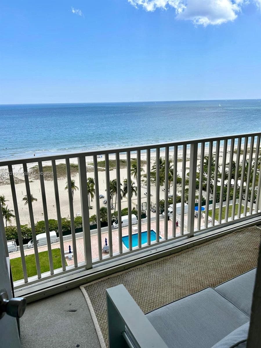 750 N Ocean Blvd 1106 photo 2