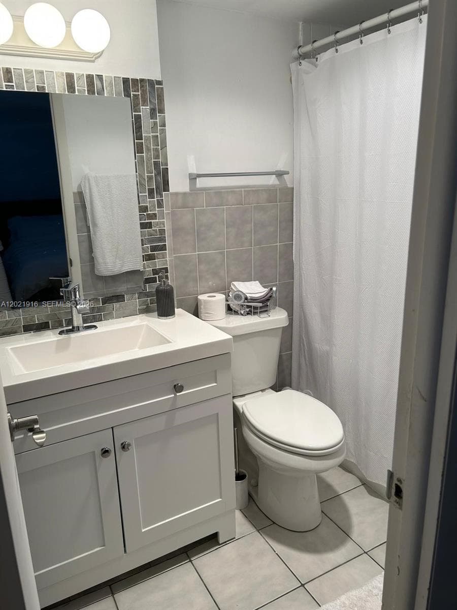 750 N Ocean Blvd 1106 photo 11