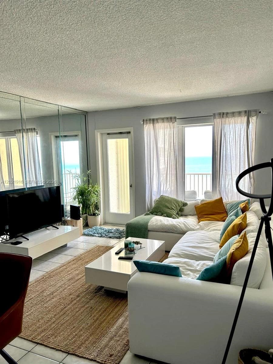 750 N Ocean Blvd 1106 photo 4