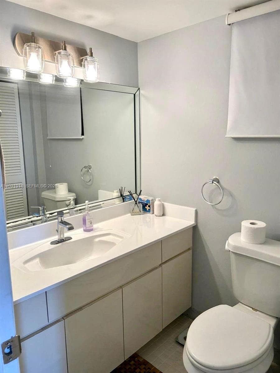 750 N Ocean Blvd 1106 photo 8