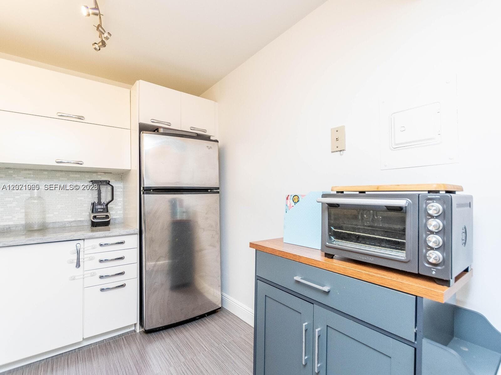 3701 N Country Club Dr 1002 photo 15