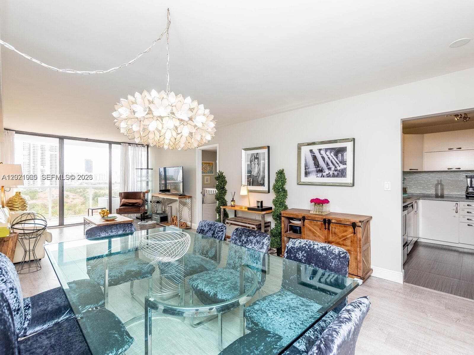 3701 N Country Club Dr 1002 photo 8