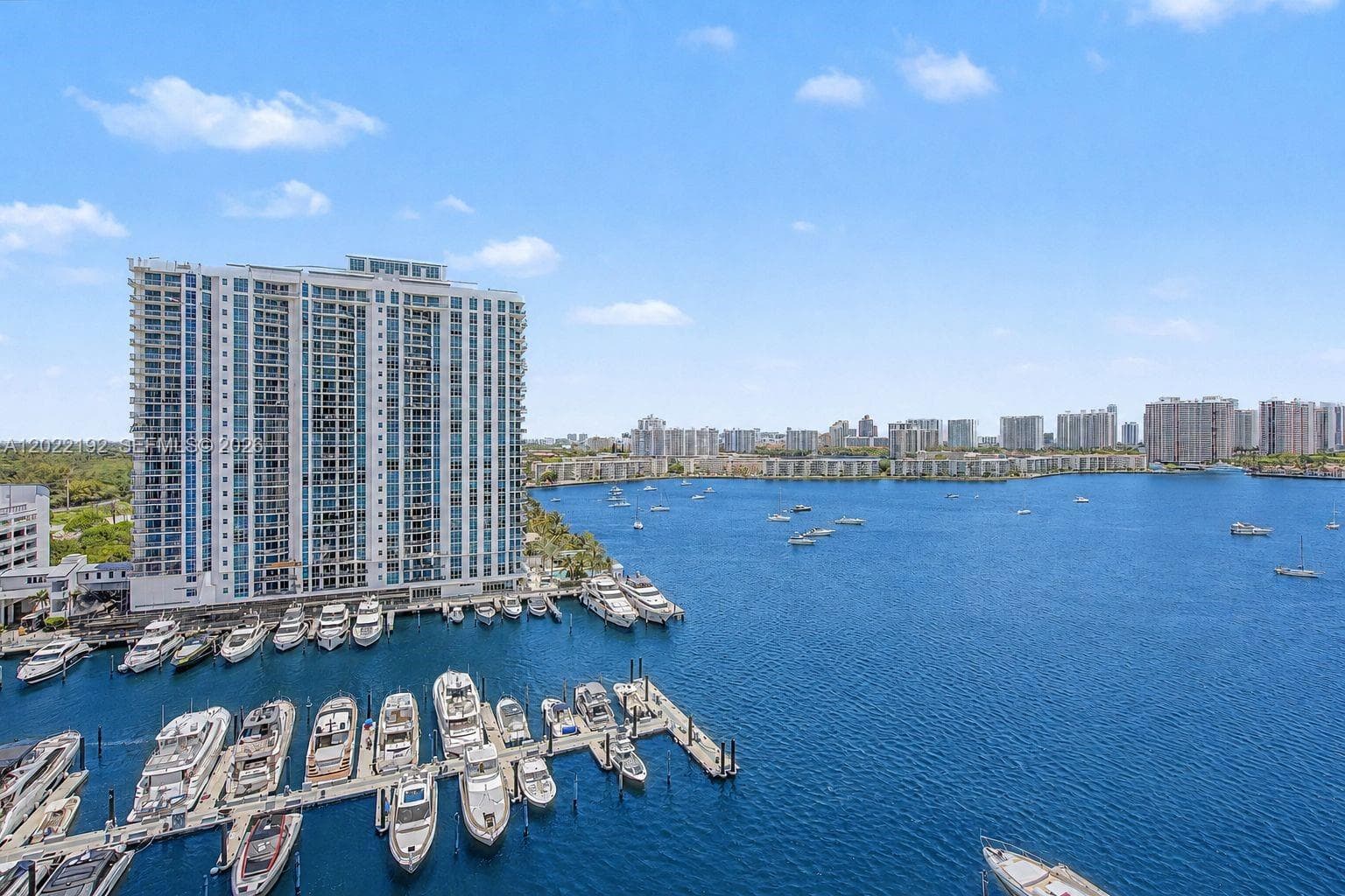 17111 Biscayne Blvd 1405/07 photo 11