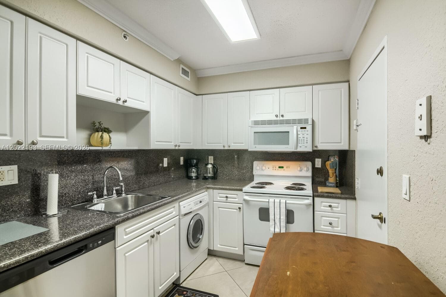 2501 S Ocean Dr 1129 photo 4