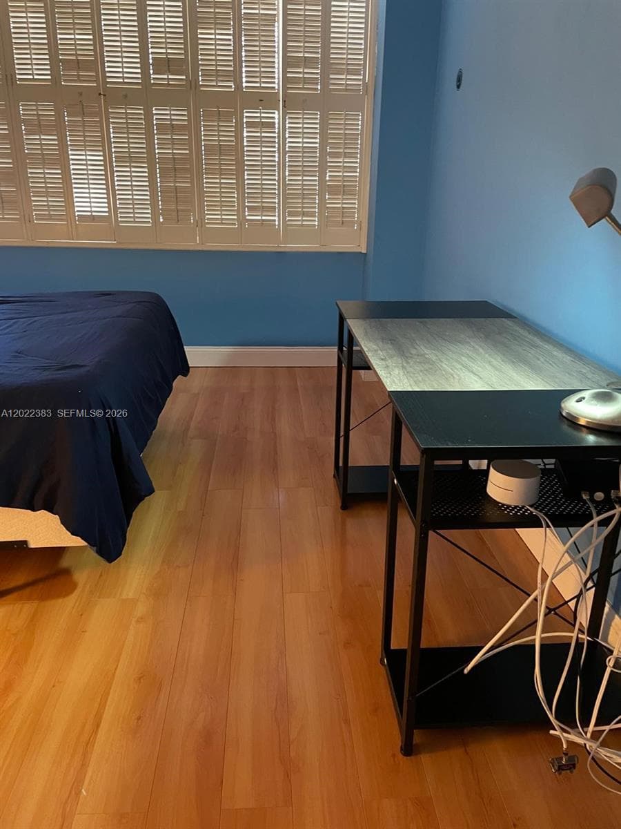 18021 Biscayne Blvd 1701/2 photo 21