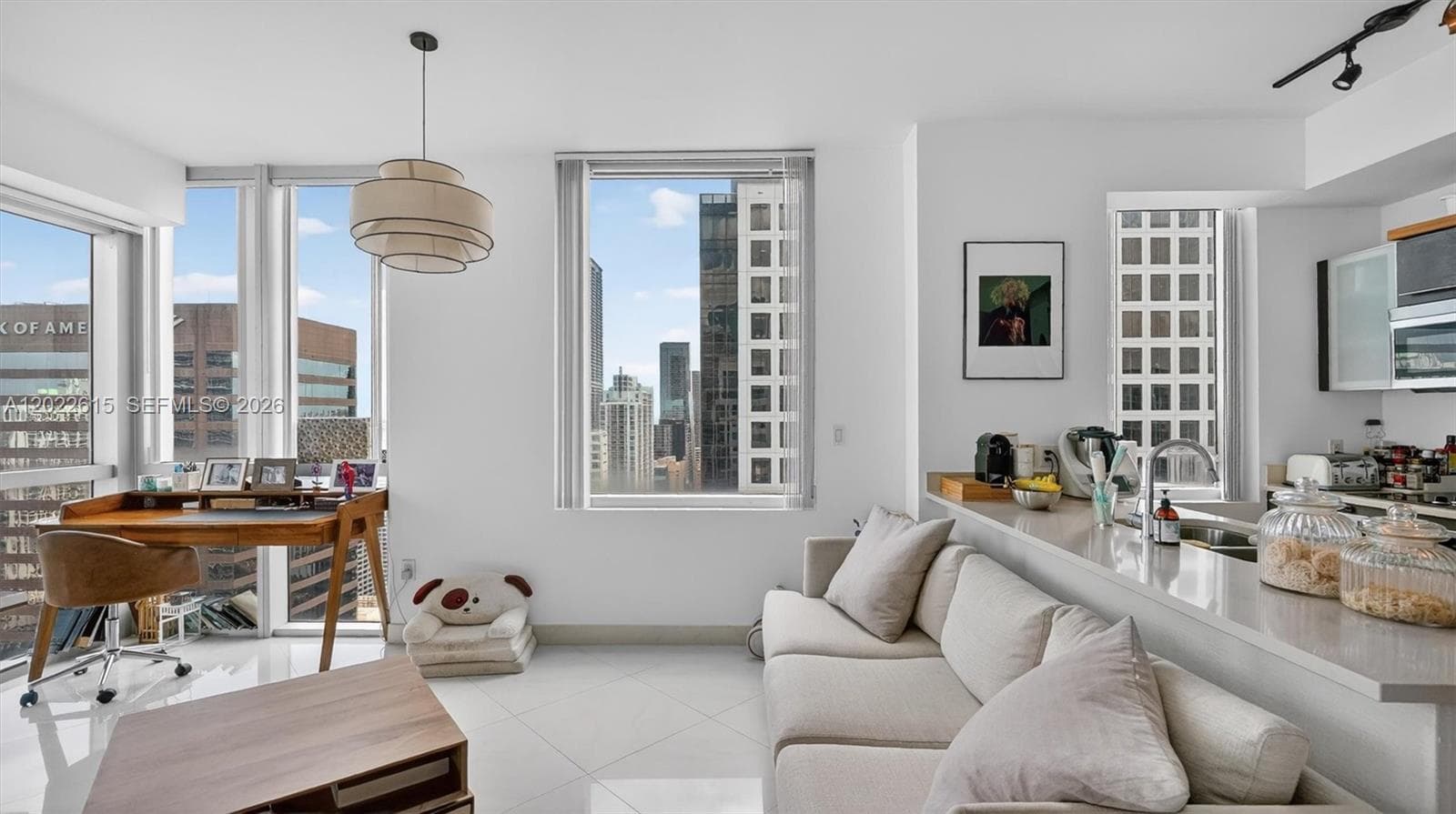 500 Brickell Ave 4102 photo 6