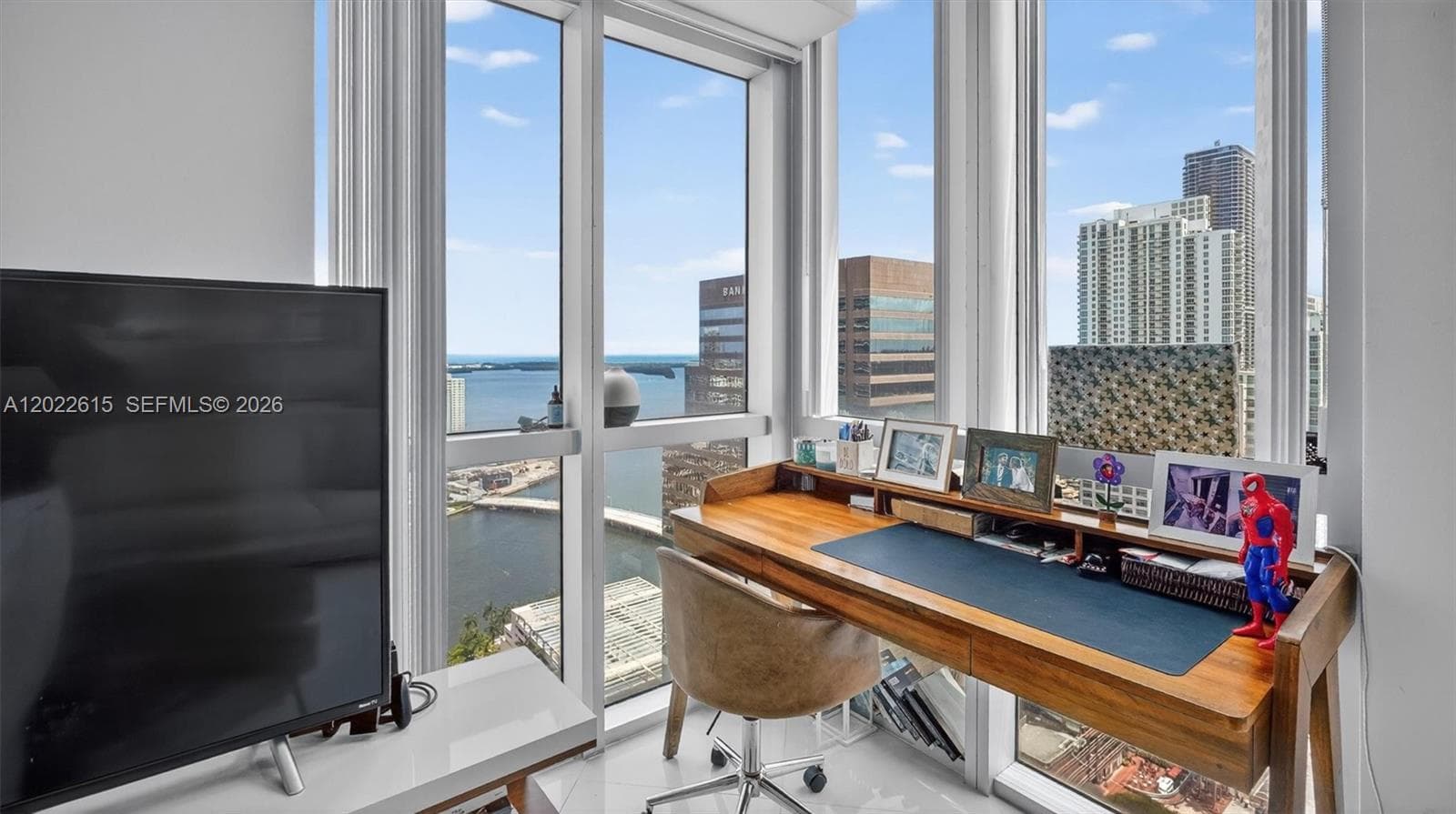 500 Brickell Ave 4102 photo 7