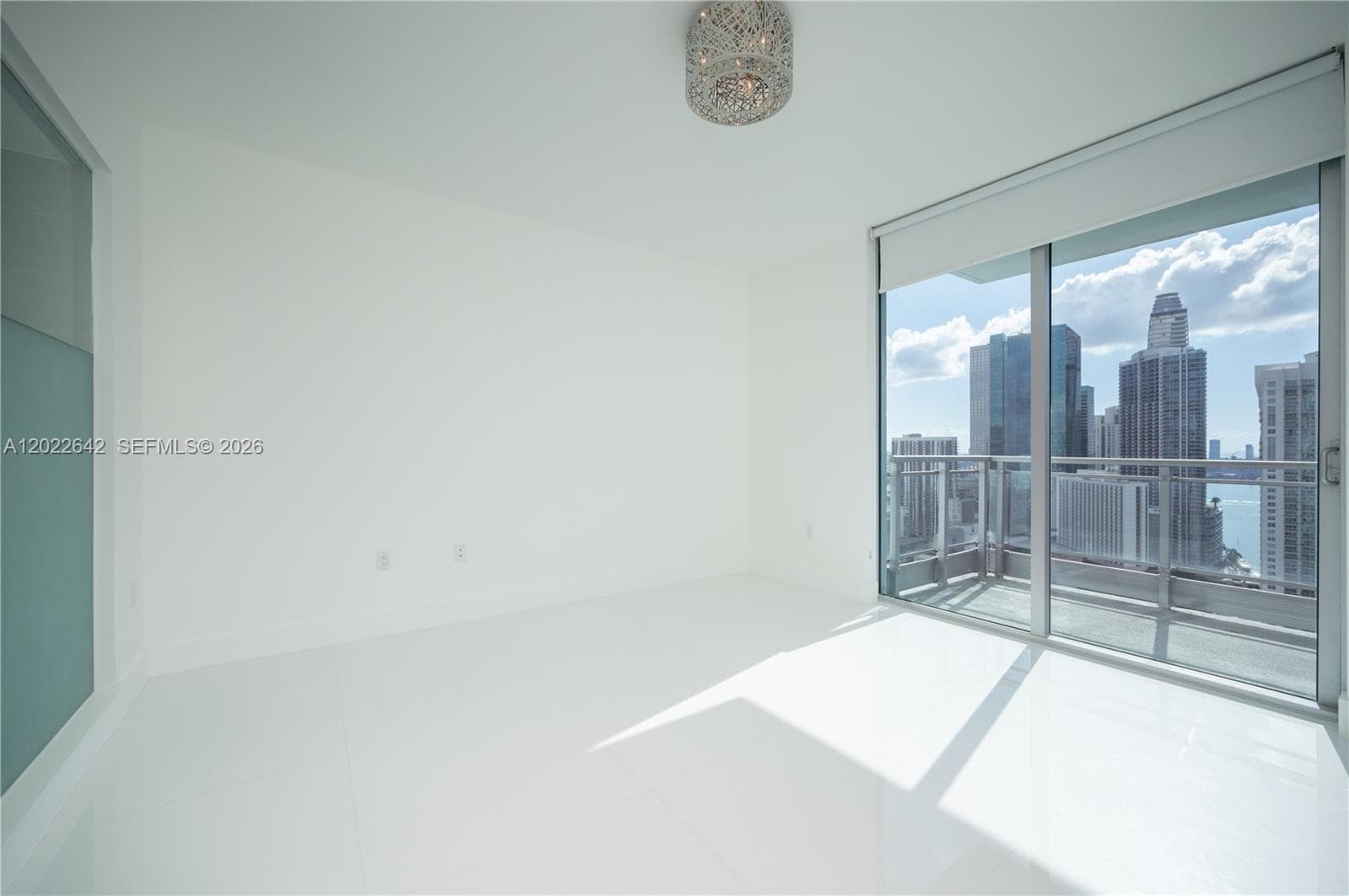 92 SW 3rd St 3411 photo 6
