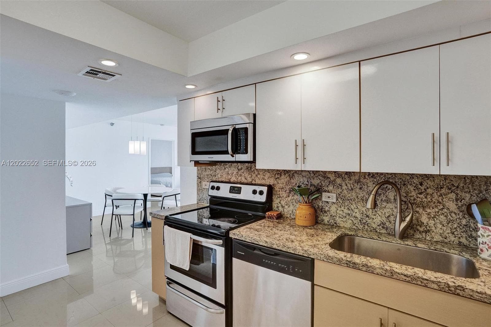 20515 E Country Club Dr 1641 photo 9