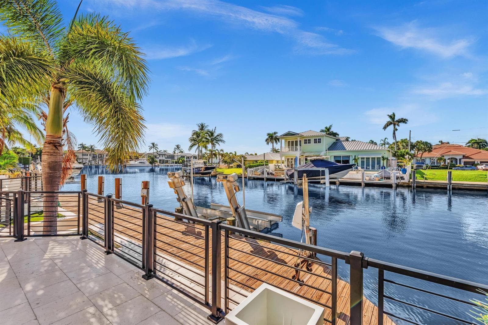2888 NE 33rd Street 1