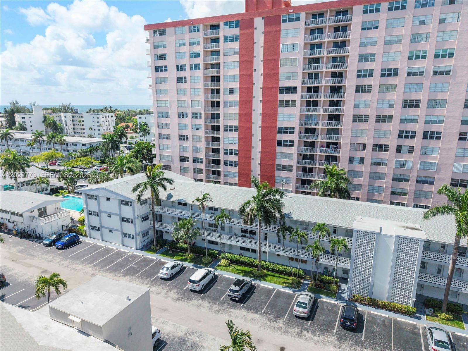 3133 S Ocean Dr 318 photo 17