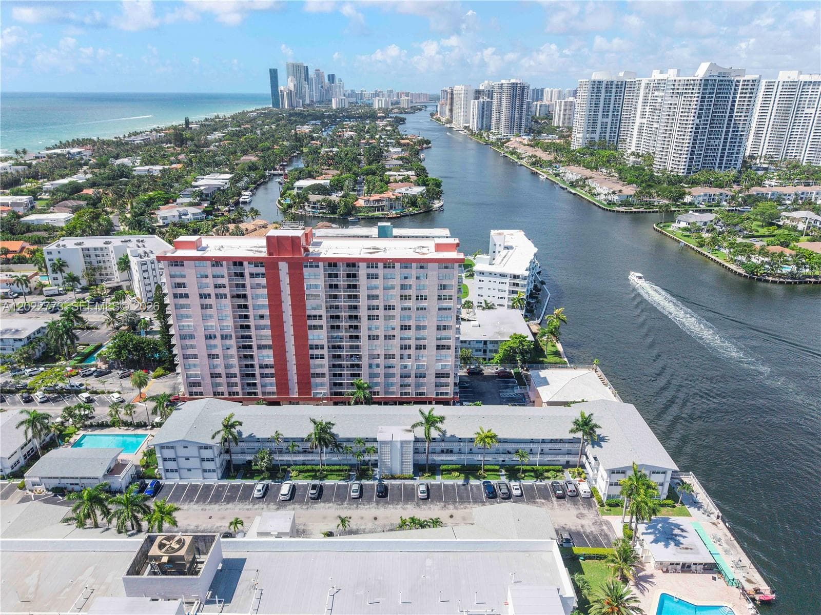 3133 S Ocean Dr 318 photo 20