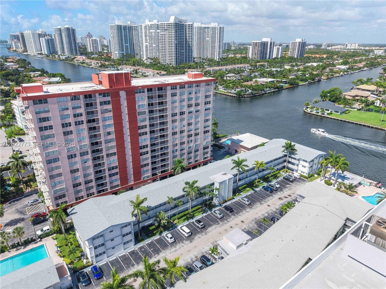 3133 S Ocean Dr 318 photo 19