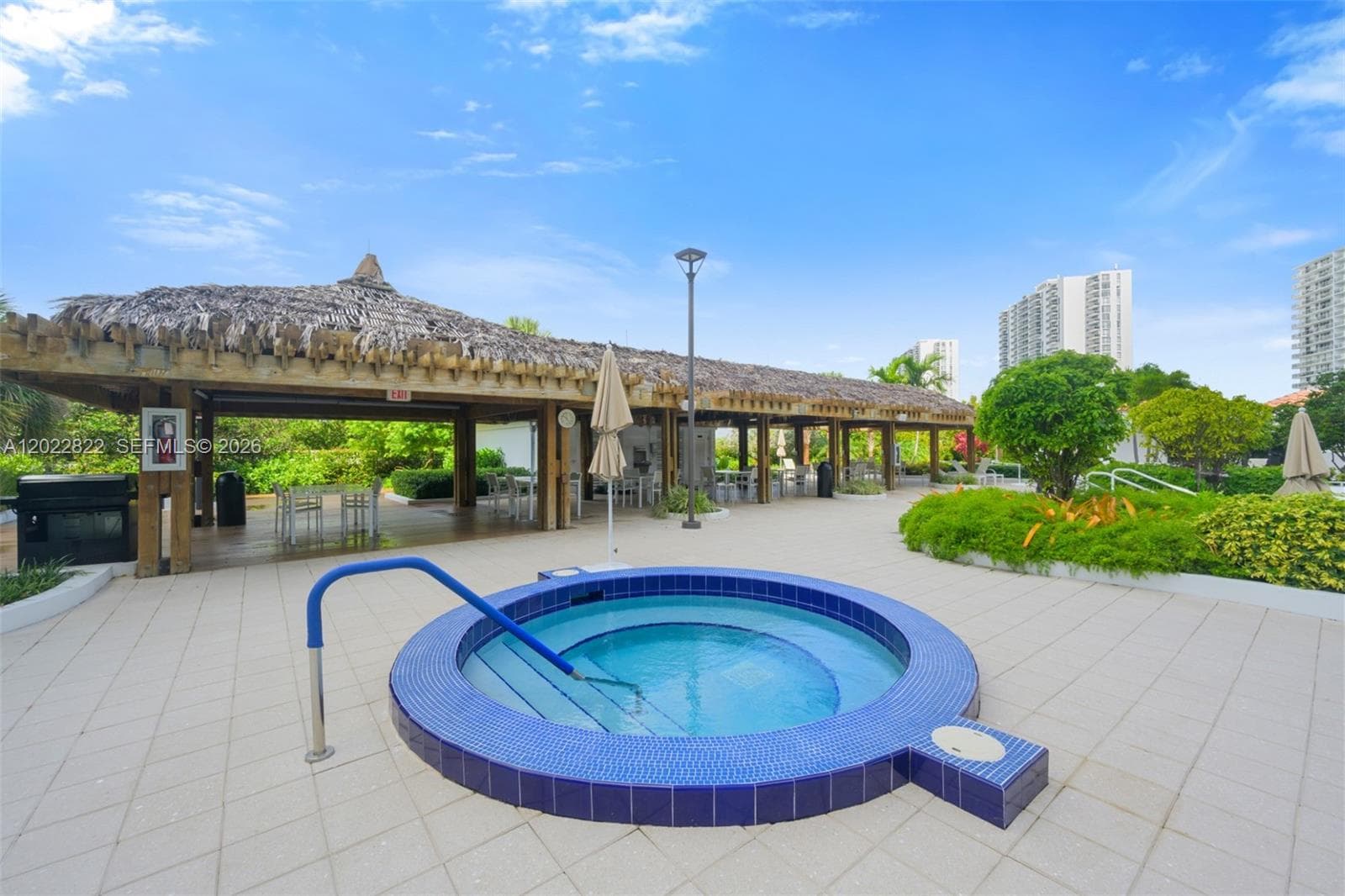 20281 E Country Club Dr 2310 photo 16
