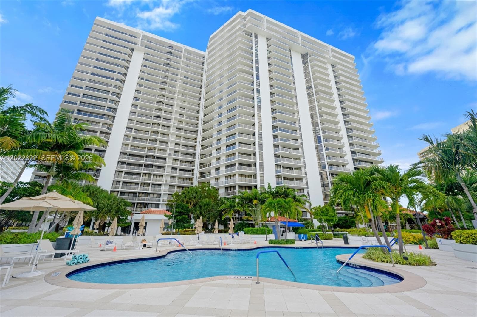 20281 E Country Club Dr 2310 photo 19