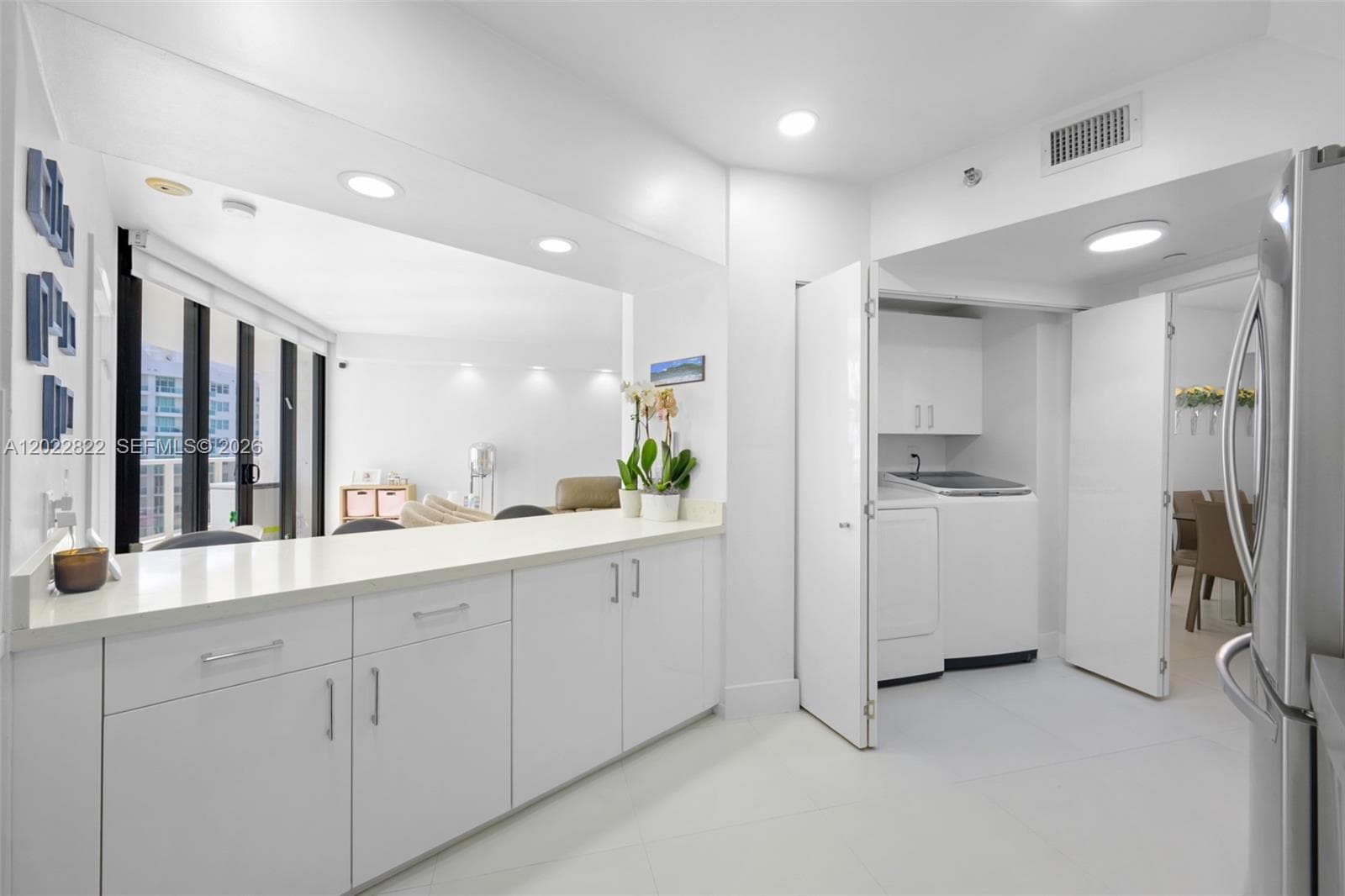 20281 E Country Club Dr 2310 photo 4